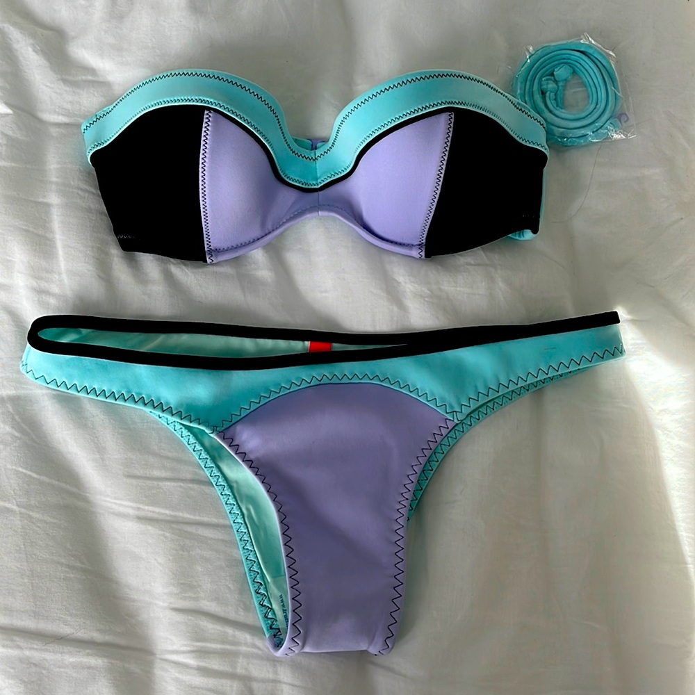 Victoria’s Secret Colorblock Bandeau Bikini
